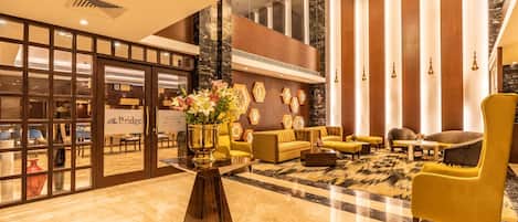 Coin salon dans le hall