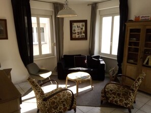 Ferienhaus, 2 Schlafzimmer | Wohnzimmer | Flachbildfernseher