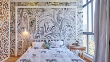 Comfort Double Room | Desk, blackout drapes, rollaway beds, free WiFi