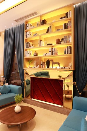 Lobby sitting area - Nan He Xi Yue Hotel (Chengdu)