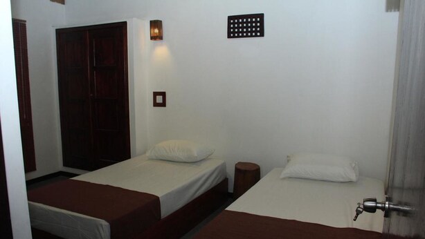 Free WiFi - Yoho 303 Villa (Kandy)