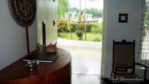Lobby lounge - Yoho 303 Villa (Kandy)