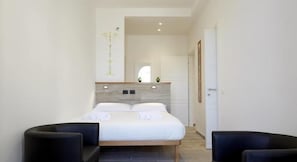 Habitación doble superior | Minibar, wifi gratis, ropa de cama