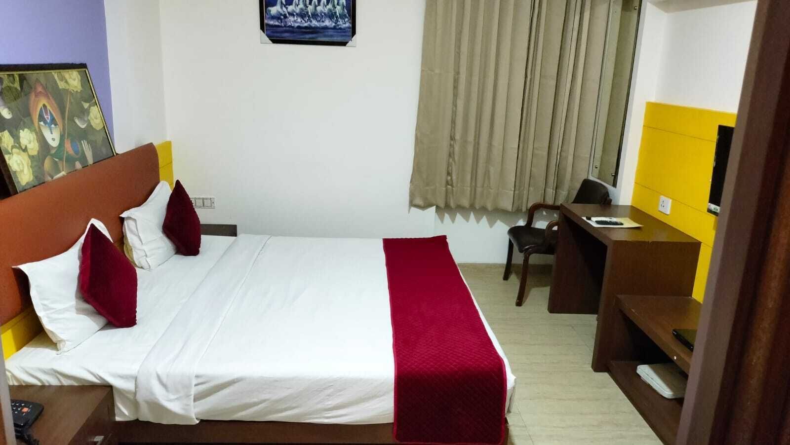 soundproofing, iron/ironing board, free wifi, bed sheets