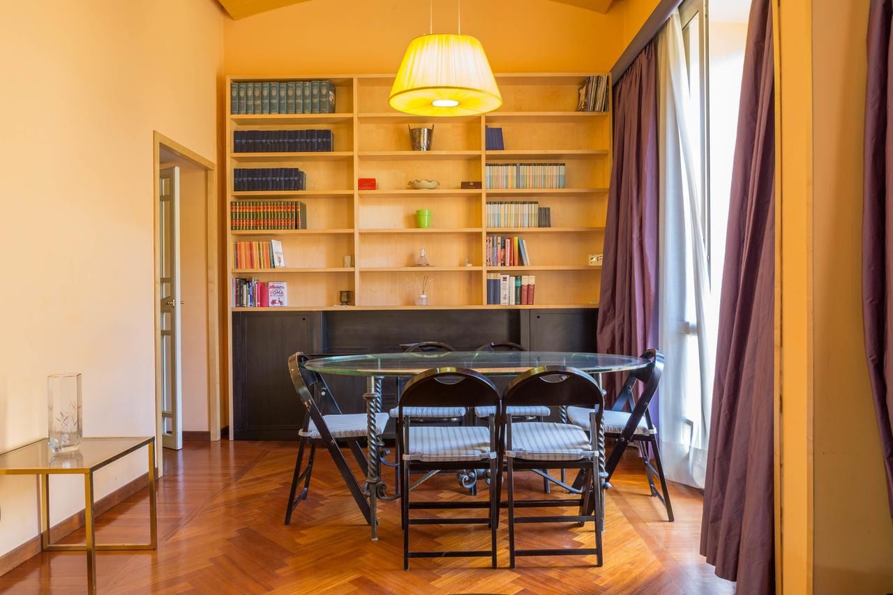 Apartment, 2 Schlafzimmer | Essbereich im Zimmer