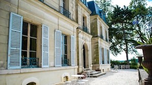 Terrace/patio - Château de Picheny (Montlevon)
