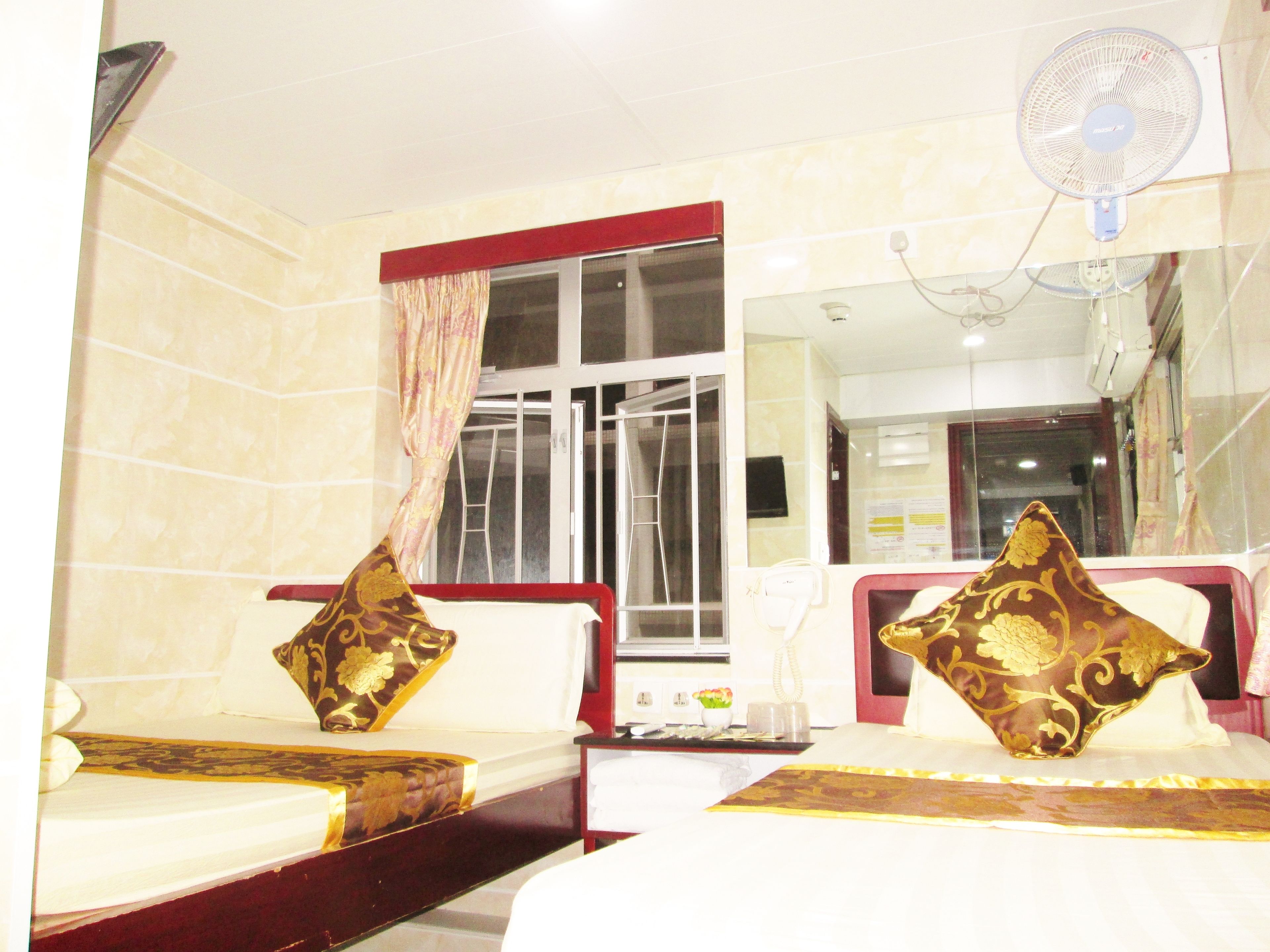 New Peace Guest House - Hong Kong