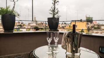 Family Quadruple Room | Terrace/patio