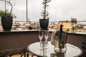 Quarto quádruplo família | Terraço/pátio