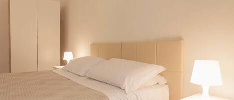 Apartment, 2 Bedrooms | 2 bedrooms, free WiFi, bed sheets