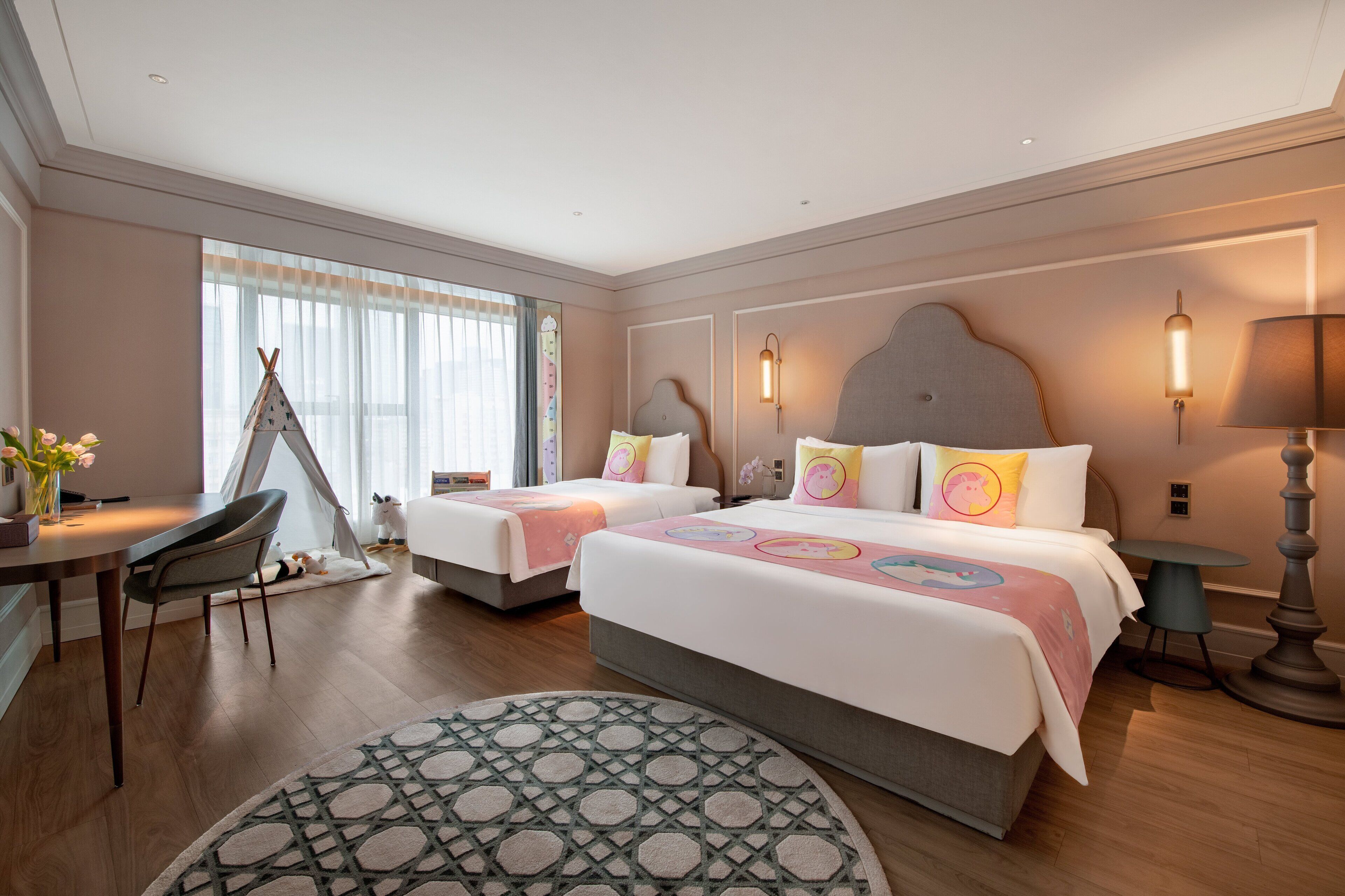Down comforters, minibar, in-room safe, desk