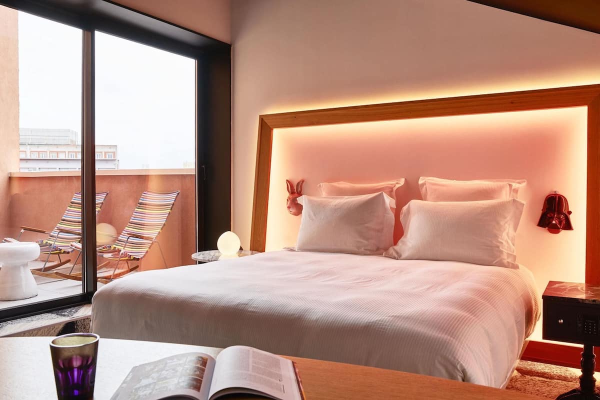 XXL MAMA TERRACE | Premium bedding, pillowtop beds, in-room safe, desk