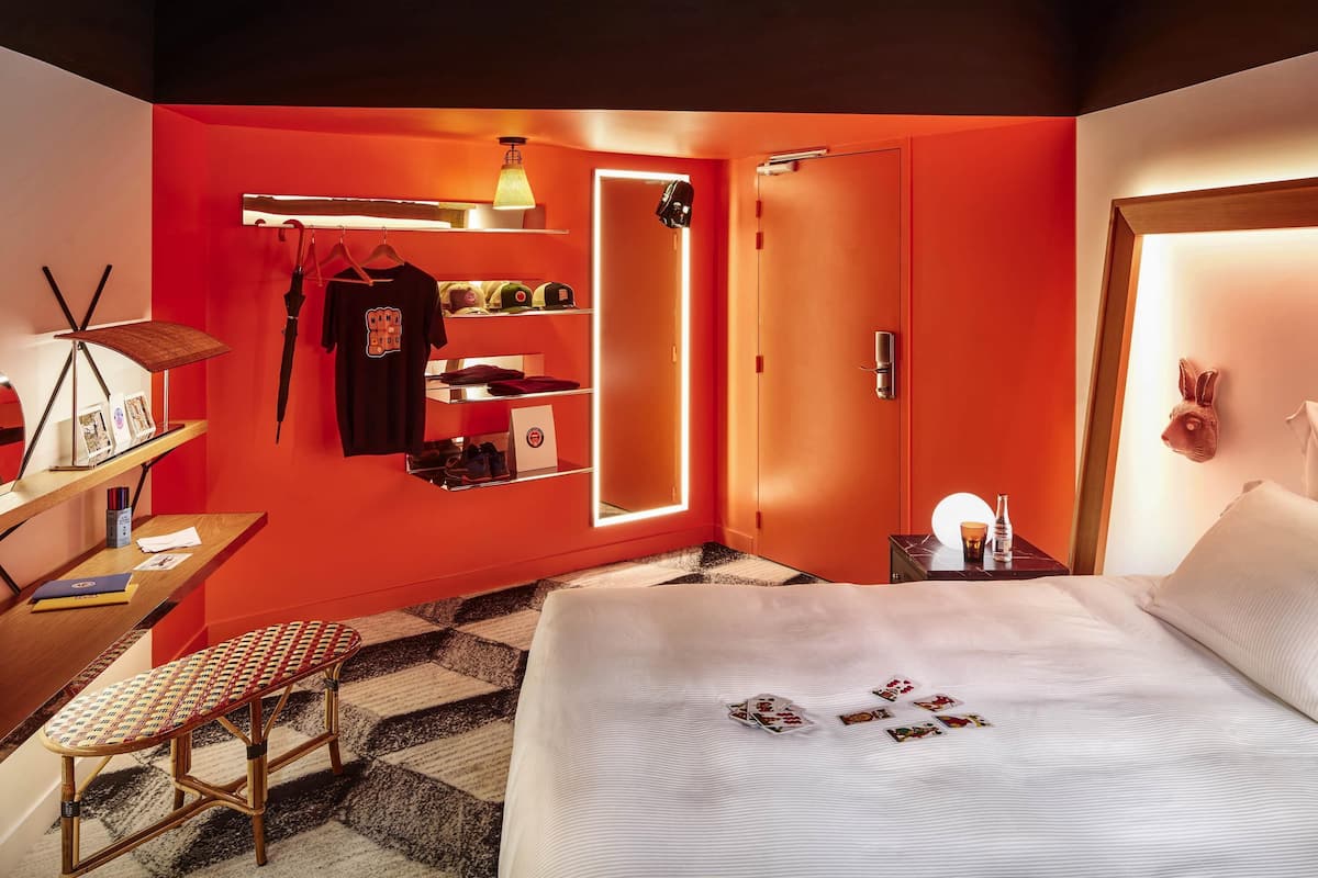 Premium bedding, pillowtop beds, in-room safe, desk