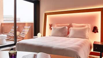 Room, Multiple Beds, Terrace (XXL Mama) | In-room safe, desk, soundproofing, iron/ironing board