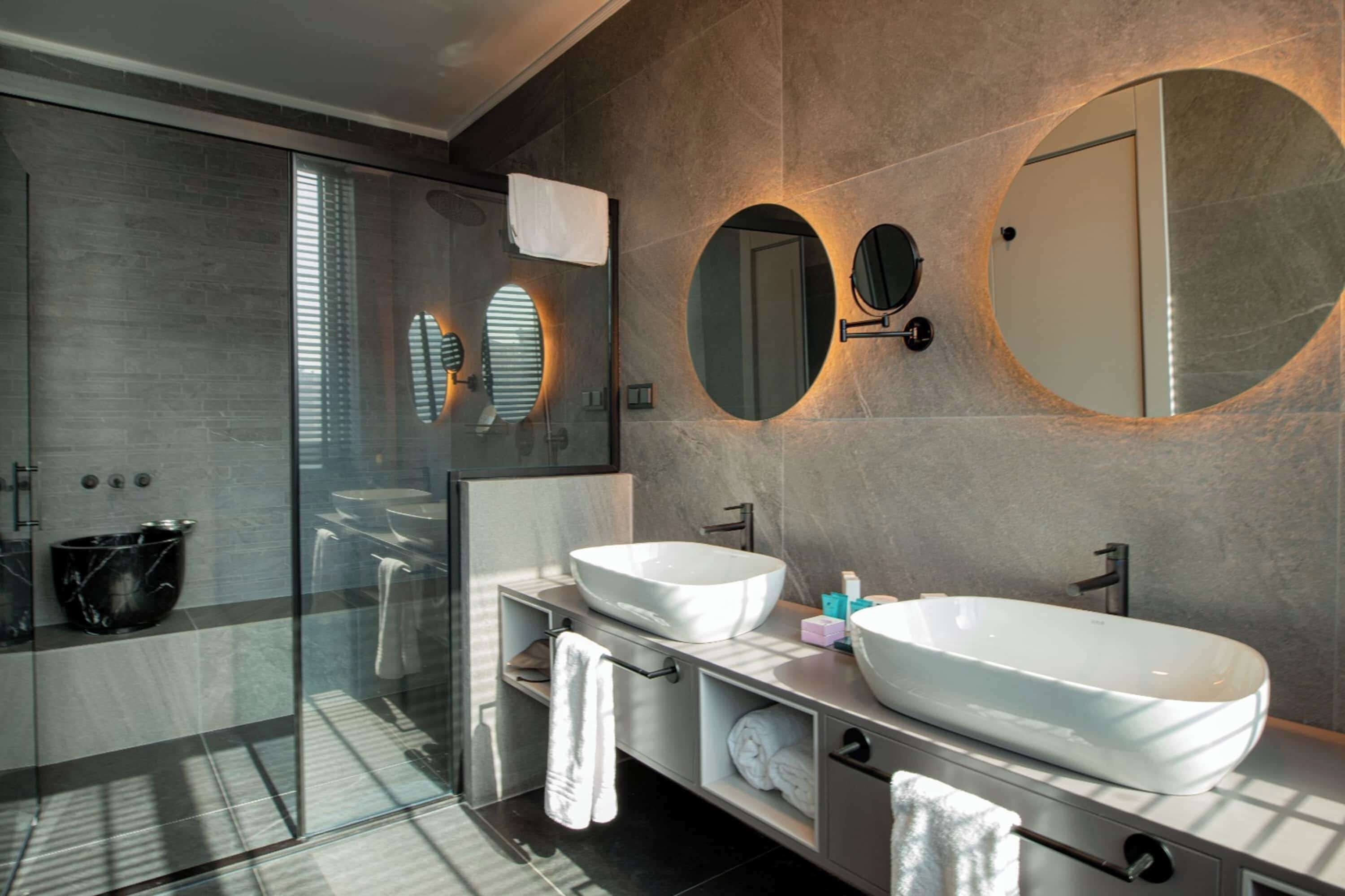 shower, free toiletries, hair dryer, bathrobes