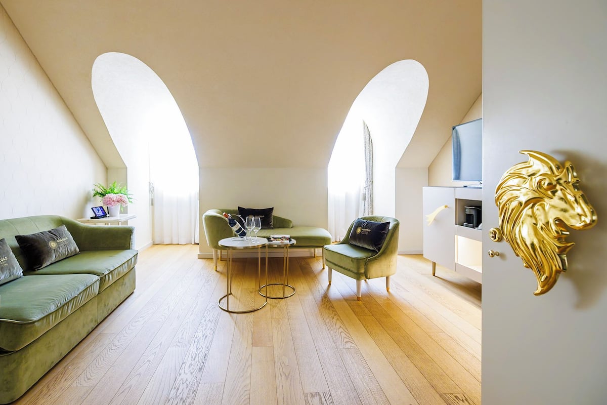 Suite (River) | 1 bedroom, free minibar, in-room safe, blackout drapes