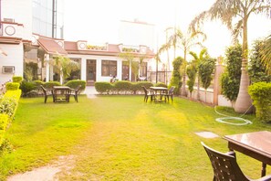 Garden - Hotel Shagun Residency Behror (Behror)