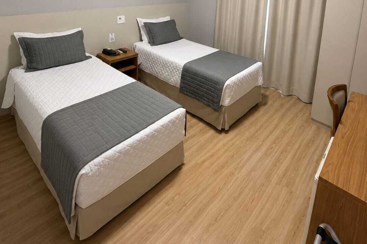 Superior Single Room | Minibar, in-room safe, desk, blackout drapes