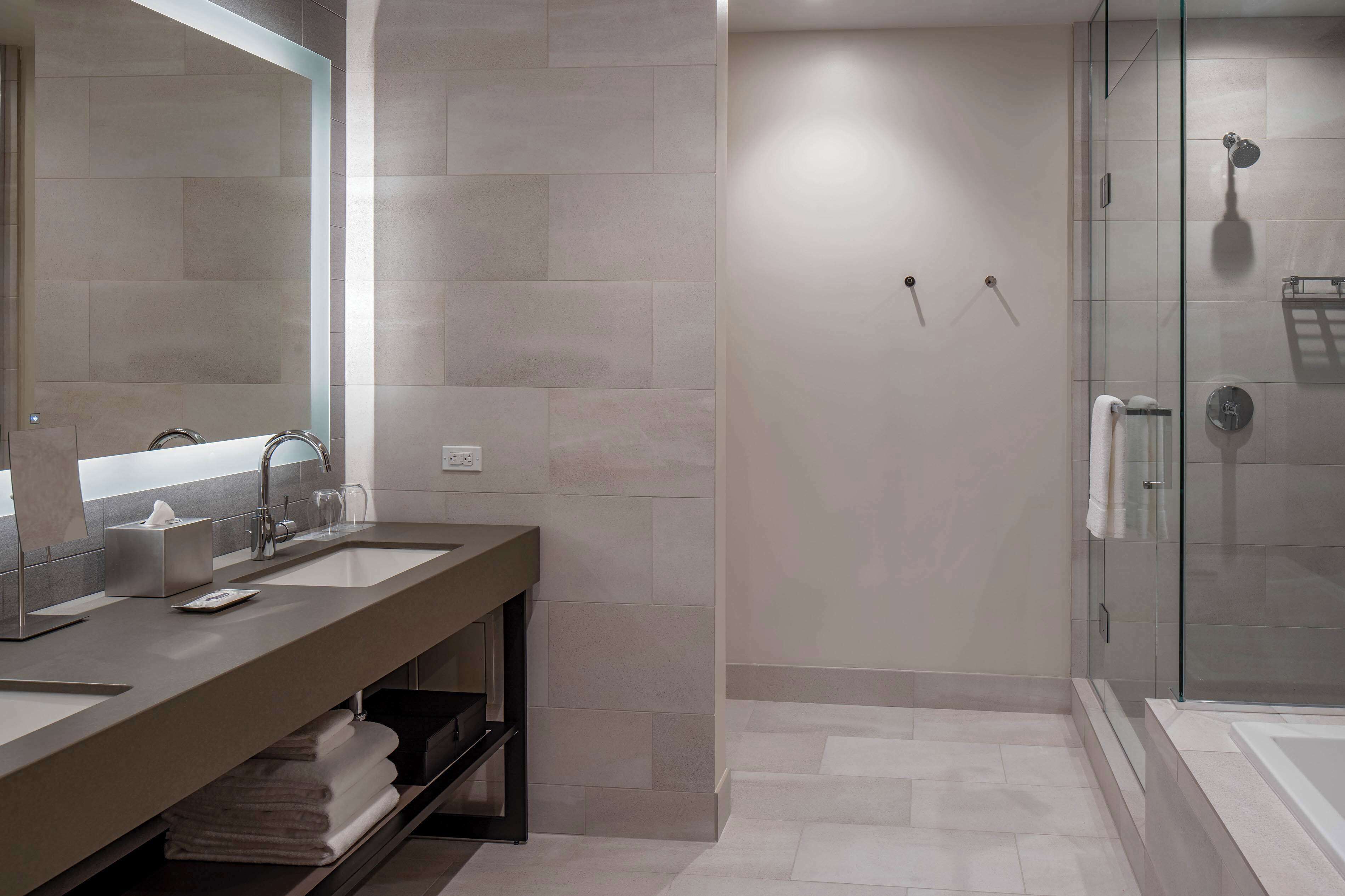 Photo - Hyatt Regency Seattle