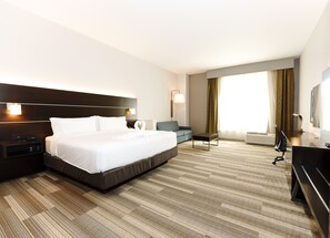 Suite, 1 King Bed | In-room safe, desk, laptop workspace, blackout drapes - Holiday Inn Express & Suites Franklin - Berry Farms by IHG (Franklin)