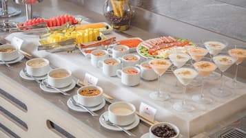Daily buffet breakfast for a fee