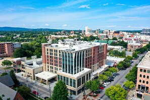 Exterior - Homewood Suites by Hilton Greenville Downtown (Greenville)