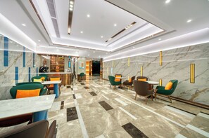 Coin salon dans le hall