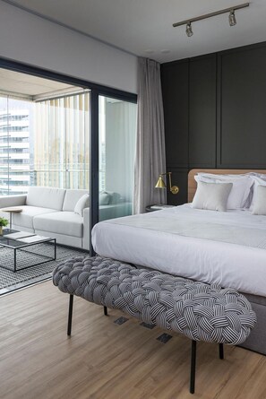 Tabla de planchar con plancha