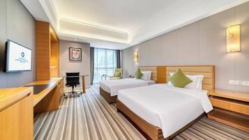 Desk, blackout curtains, free WiFi, bed sheets
