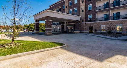 Comfort Suites Brunswick - Clevelend Southwest