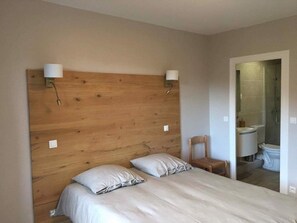 Double Room, Mountain View