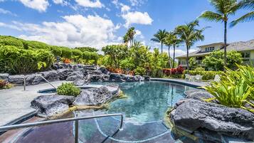 Vila, 2 kamar tidur | Kolam renang | Sebuah kolam renang air hangat