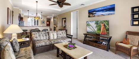 Villa, 2 chambres | Coin séjour | TV connectée