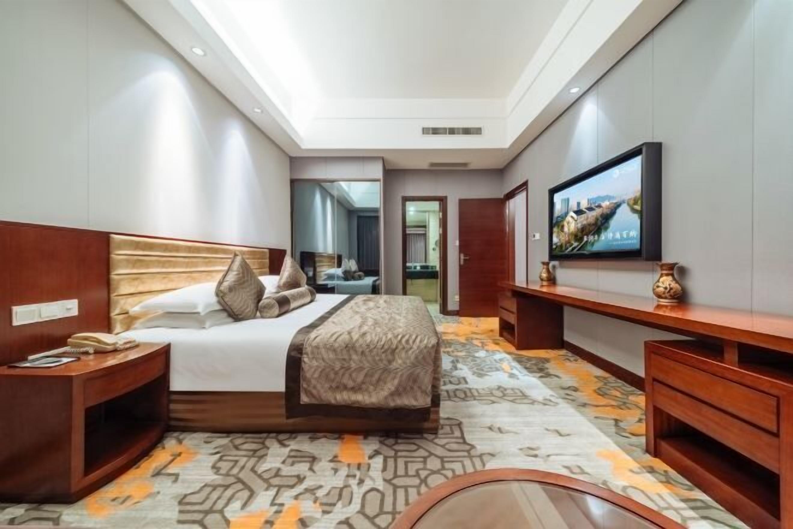 Minibar, desk, blackout drapes, soundproofing