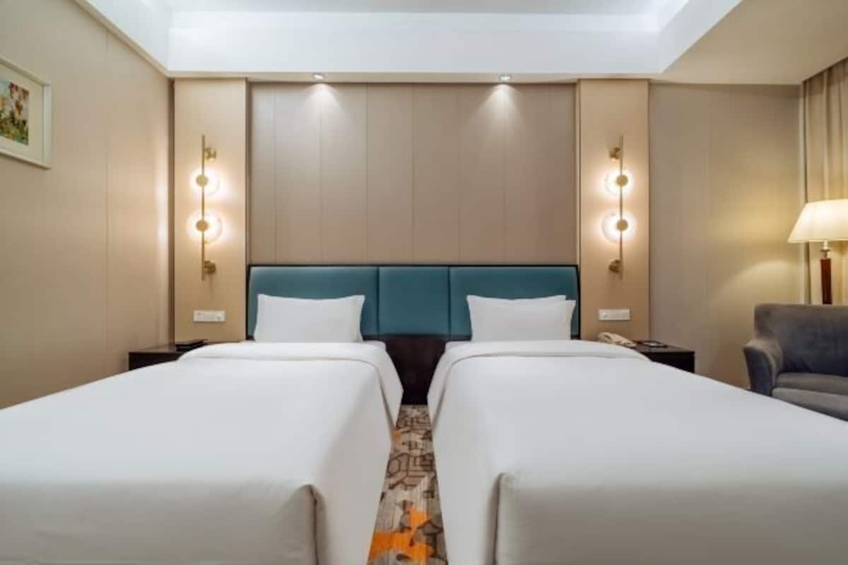 Minibar, desk, blackout curtains, soundproofing