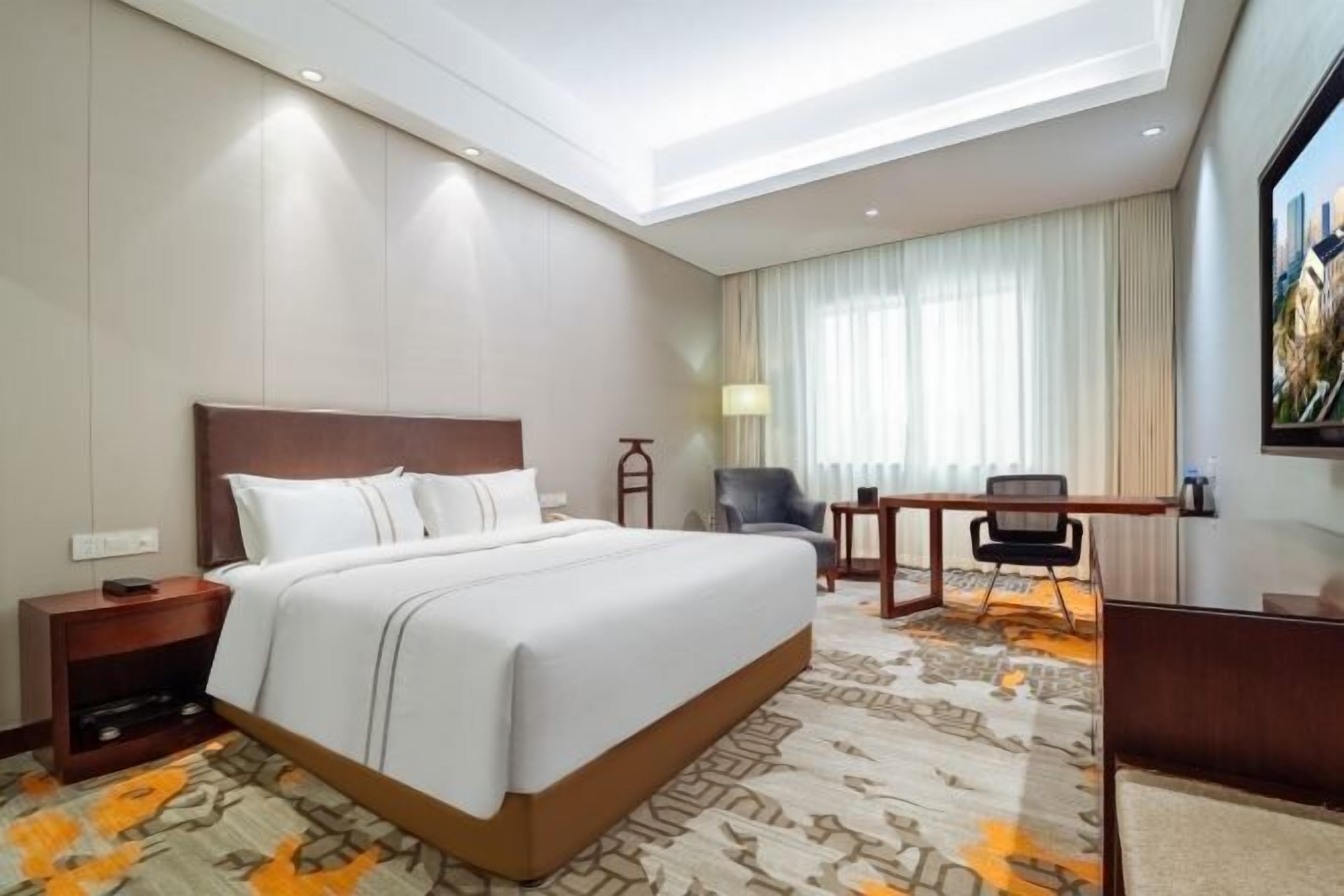 Minibar, desk, blackout drapes, soundproofing