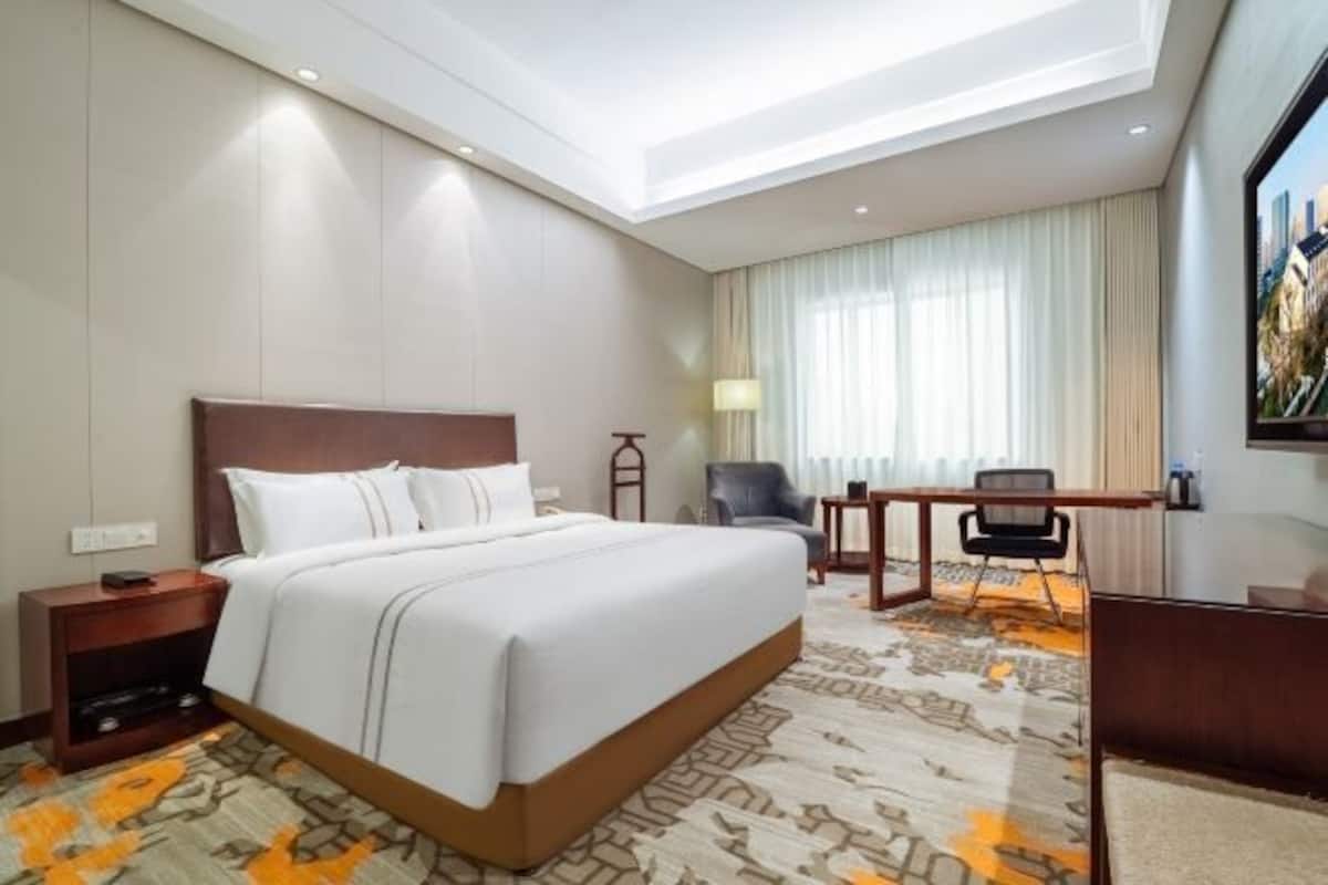 Minibar, desk, blackout curtains, soundproofing