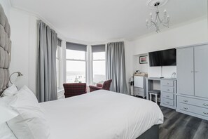 Habitación doble, baño privado, vistas al mar ((1st Floor)) | 1 dormitorio