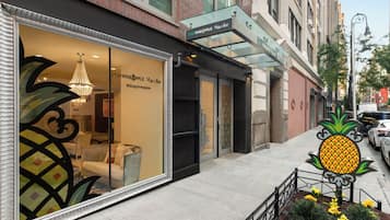 Pintu masuk hartanah