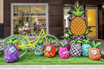 Hotel entrance at Staypineapple, An Artful Hotel, Midtown