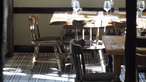 Restaurant - The Peacock Inn (Ipswich)