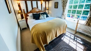 Traditional Double Room - The Peacock Inn (Ipswich)