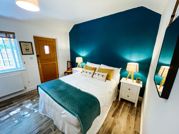 Deluxe-Doppelzimmer | 1 Schlafzimmer, hochwertige Bettwaren, individuell dekoriert