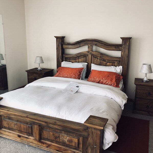 Soundproofing, iron/ironing board, free WiFi, bed sheets