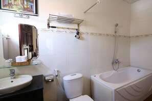 Free toiletries, hair dryer, slippers, towels - Nasa Hotel (Nha Trang)