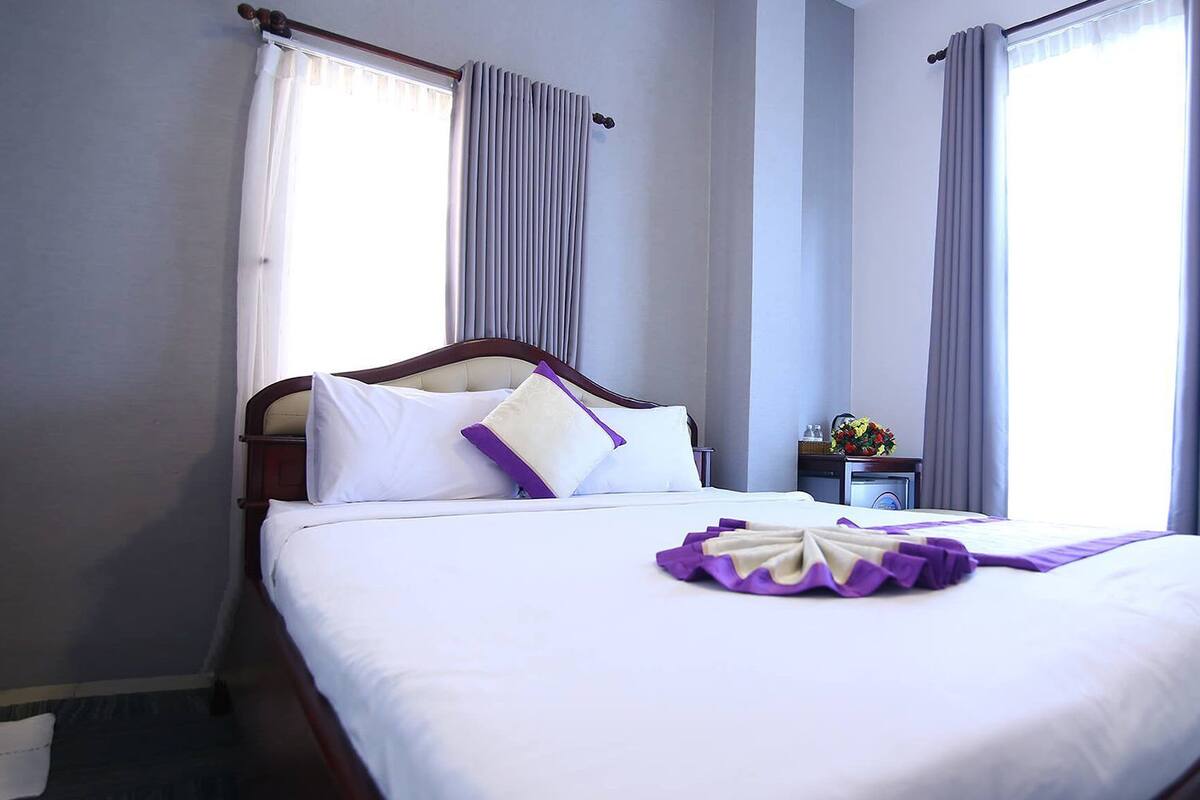 Minibar, in-room safe, desk, blackout drapes