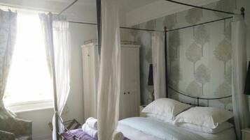 The Chapel Room