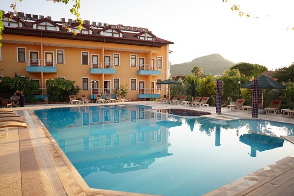 Front of property - Suzanne Hotel & Restaurant (Fethiye)