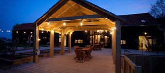 Creeksea Place Barns