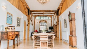 Villa, 4 soverom, ikke-røyk | Oppholdsområde